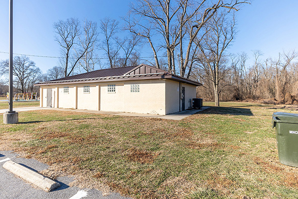 Adelphi Manor Park Building
