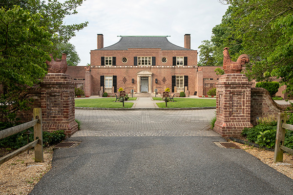 Newton White Mansion